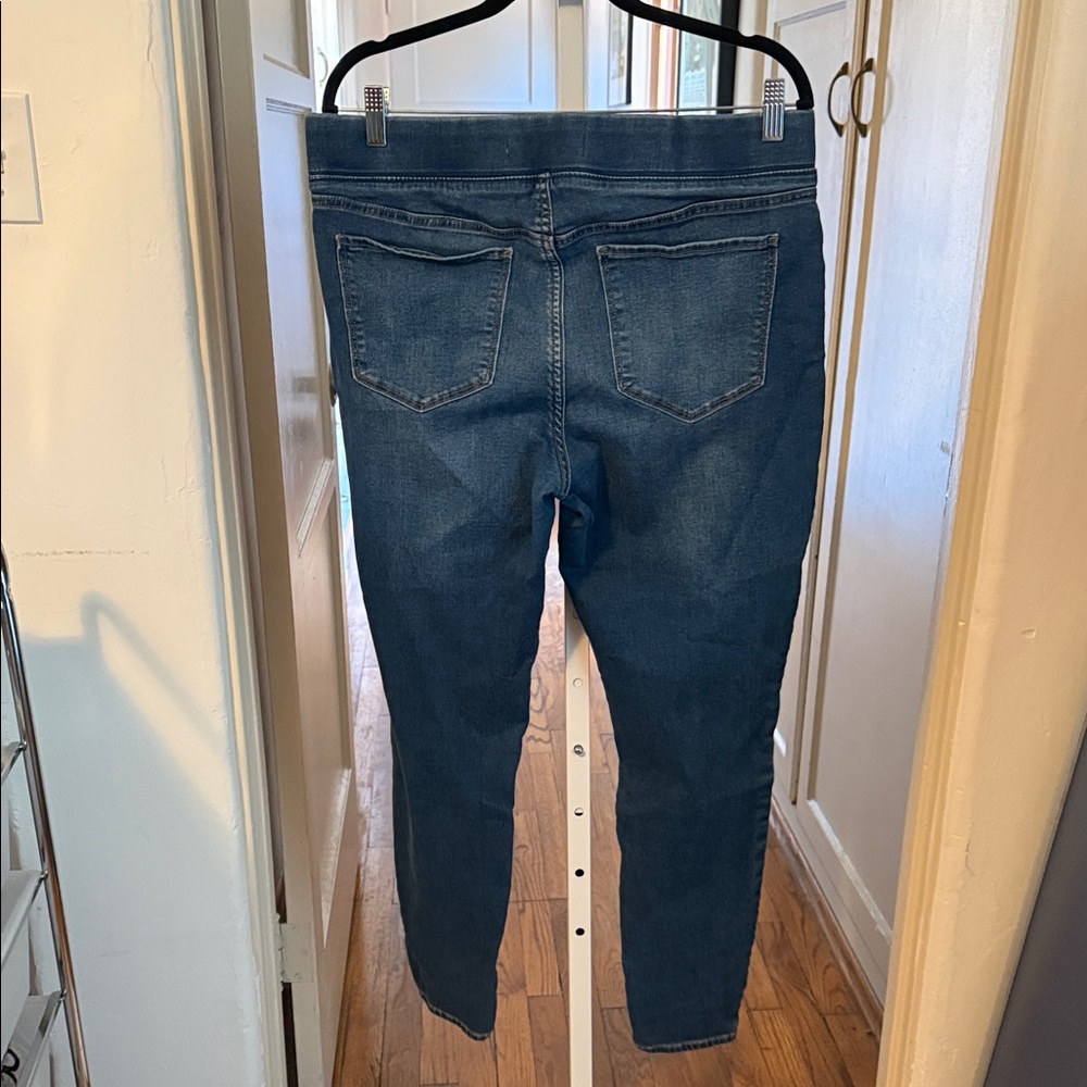 Old Navy Women's Denim Blue Jeggings - Picture 3 of 4